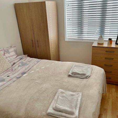 2 Bedroom Near Euston, King'S Cross ลอนดอน ภายนอก รูปภาพ